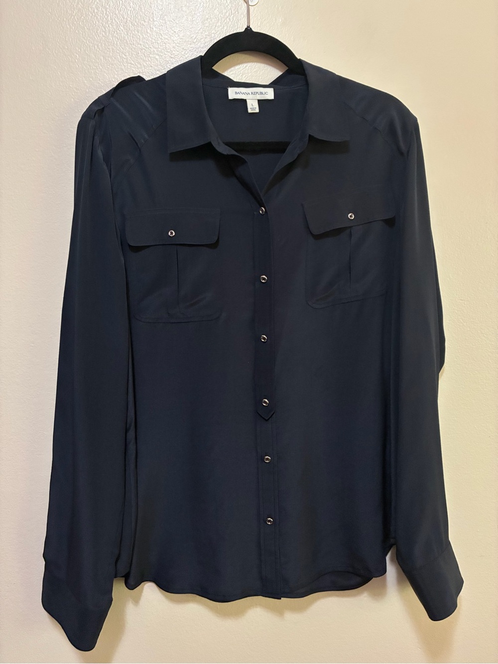 Banana Republic Navy Silk Long-Sleeve Button Front Blouse size large